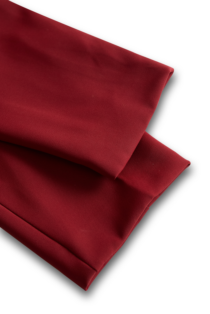 Naadmaastricht | Elegant wit jurkje met opstaande kraag en ceintuurdesign