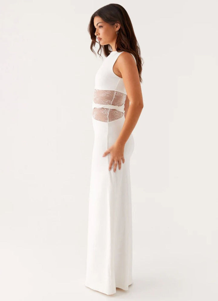 Naadmaastricht | Flatterend Maxi-jurk Leni met Subtiele Cut-outs en Lacing