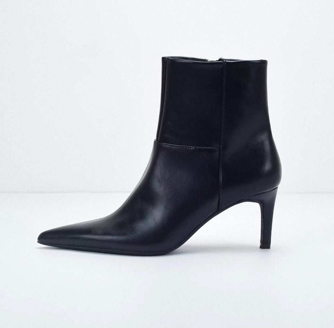 Naadmaastricht | Enkellaarsje met Kantdetails & Zijsrits