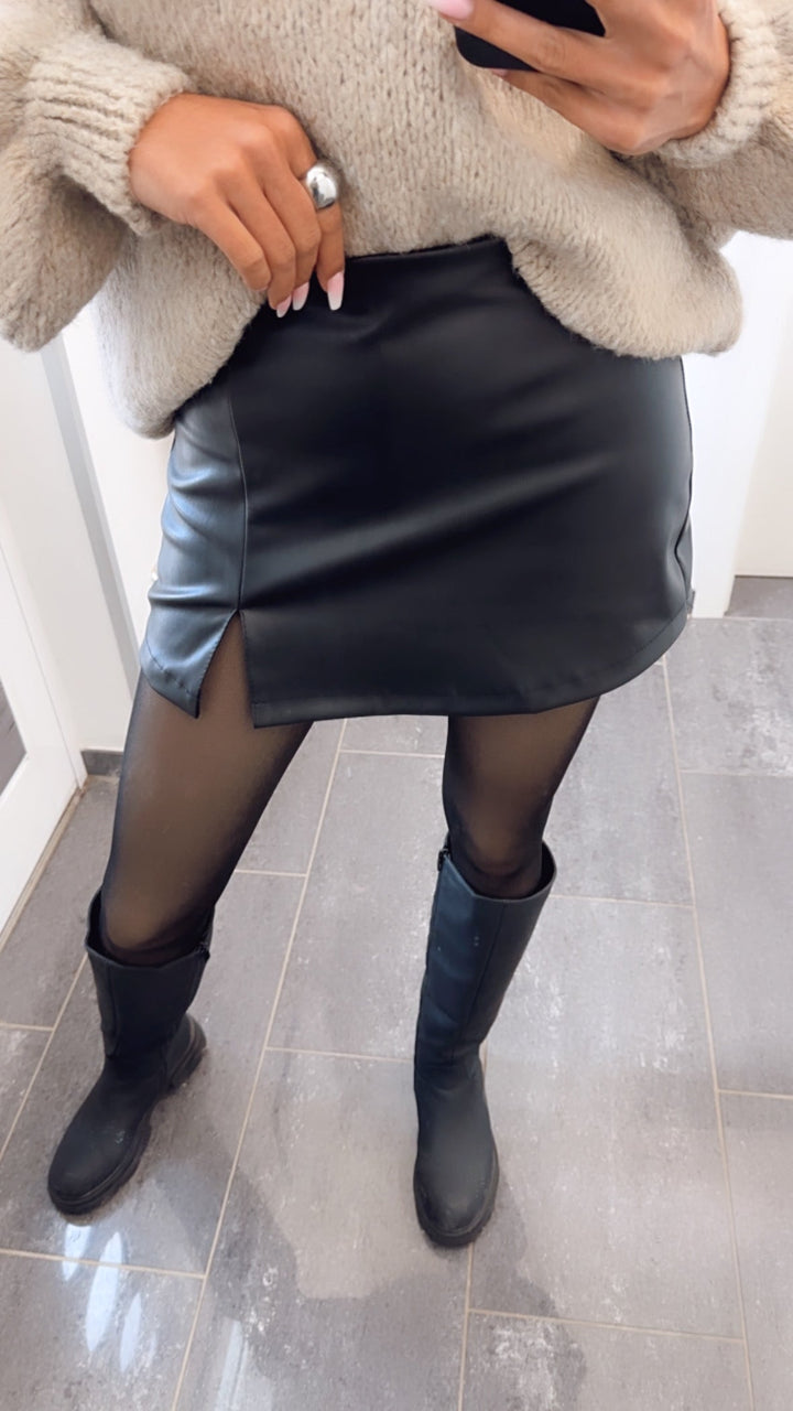 Naadmaastricht | Broek-rok in lederlook / zwart