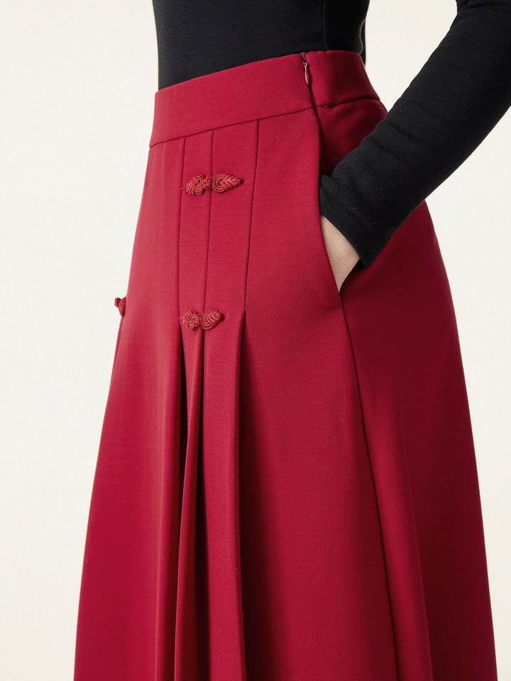 Naadmaastricht | Geplooide Midi A-Lijn Rok met Kikkerknopen-Detail